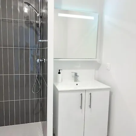 Studio In Lormont With Free Parking Exterior photo