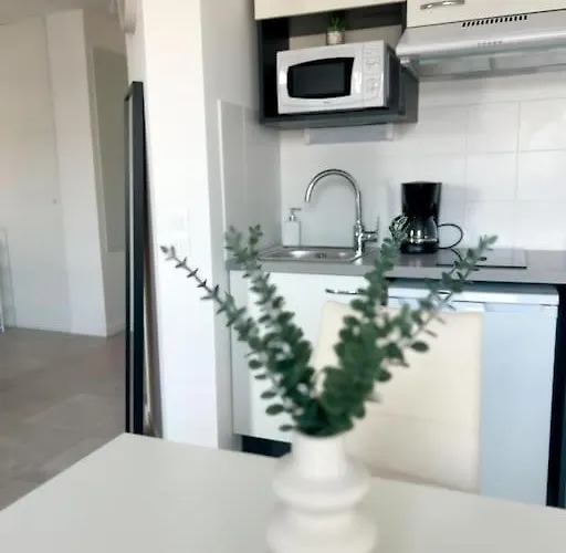 Studio In Lormont With Free Parking
