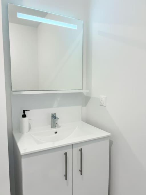 Appartement In With Free Parking